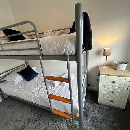 Light And Spacious Highcross Apartment Poulton-le-Fylde Екстер'єр фото