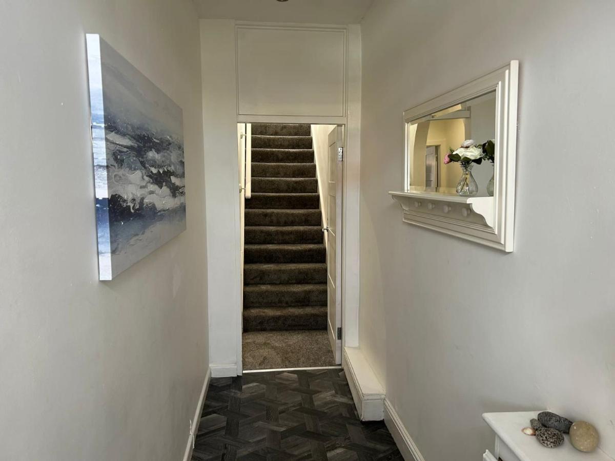 Light And Spacious Highcross Apartment Poulton-le-Fylde Екстер'єр фото
