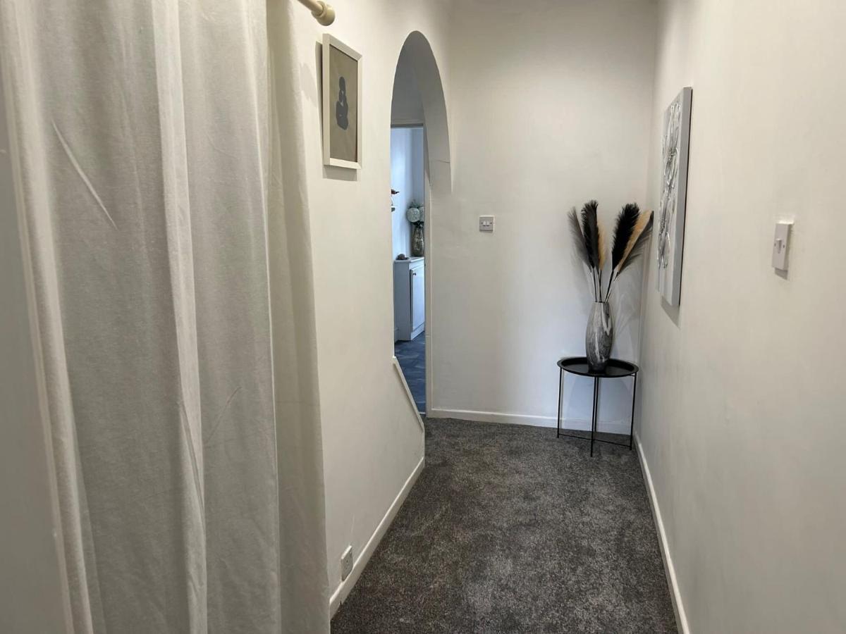 Light And Spacious Highcross Apartment Poulton-le-Fylde Екстер'єр фото
