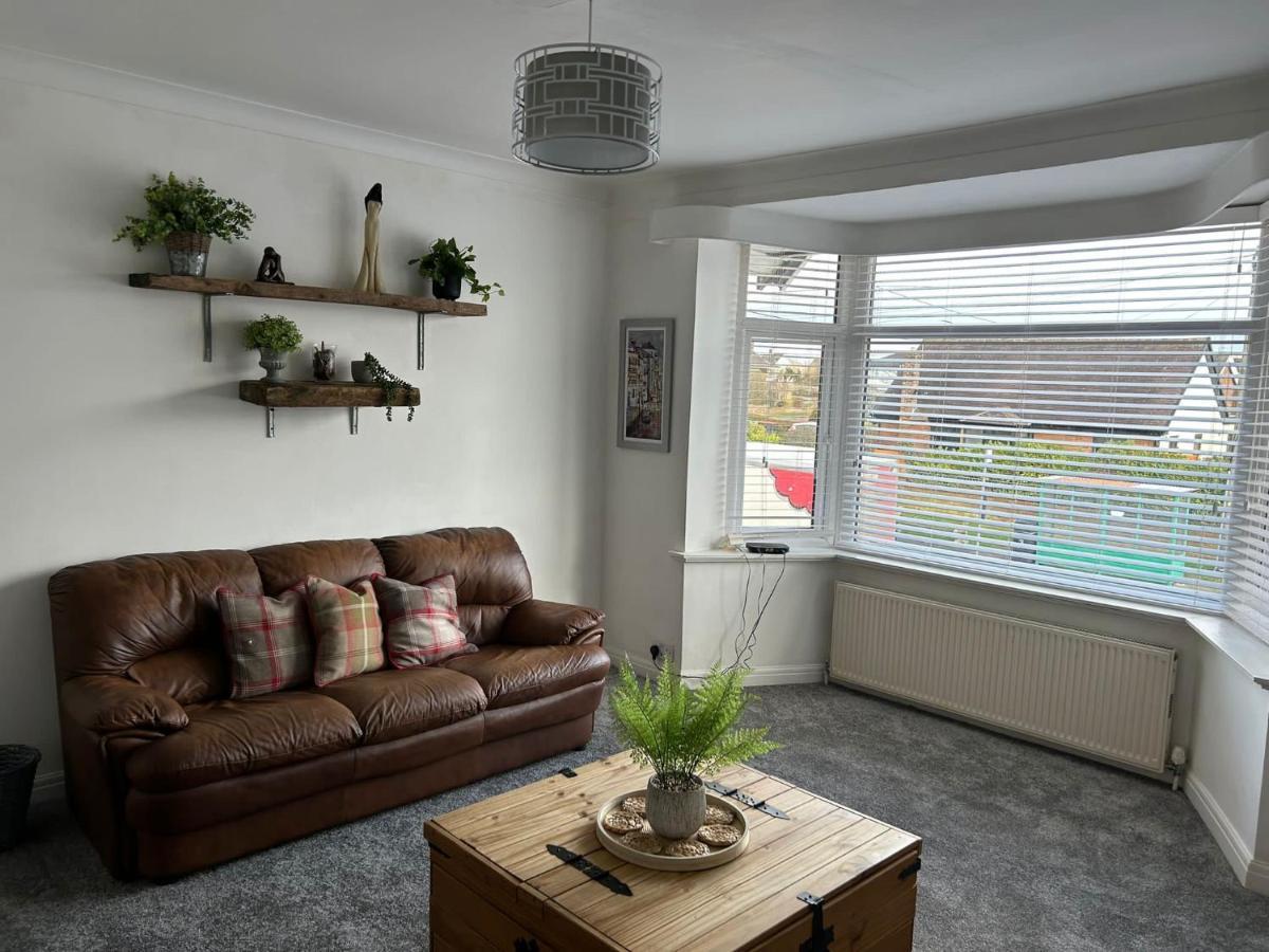 Light And Spacious Highcross Apartment Poulton-le-Fylde Екстер'єр фото