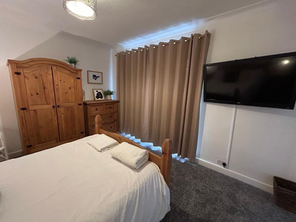 Light And Spacious Highcross Apartment Poulton-le-Fylde Екстер'єр фото